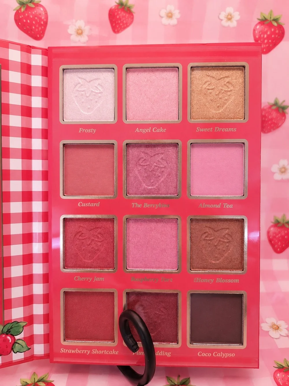 Strawberry Shortcake 12 Pan Eyeshadow Palette - NEW